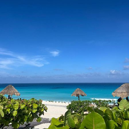Astoria Gated Condos Cancun Exterior photo